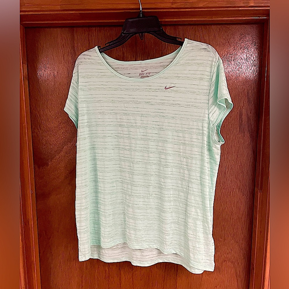Nike Dri-Fit Women’s XL